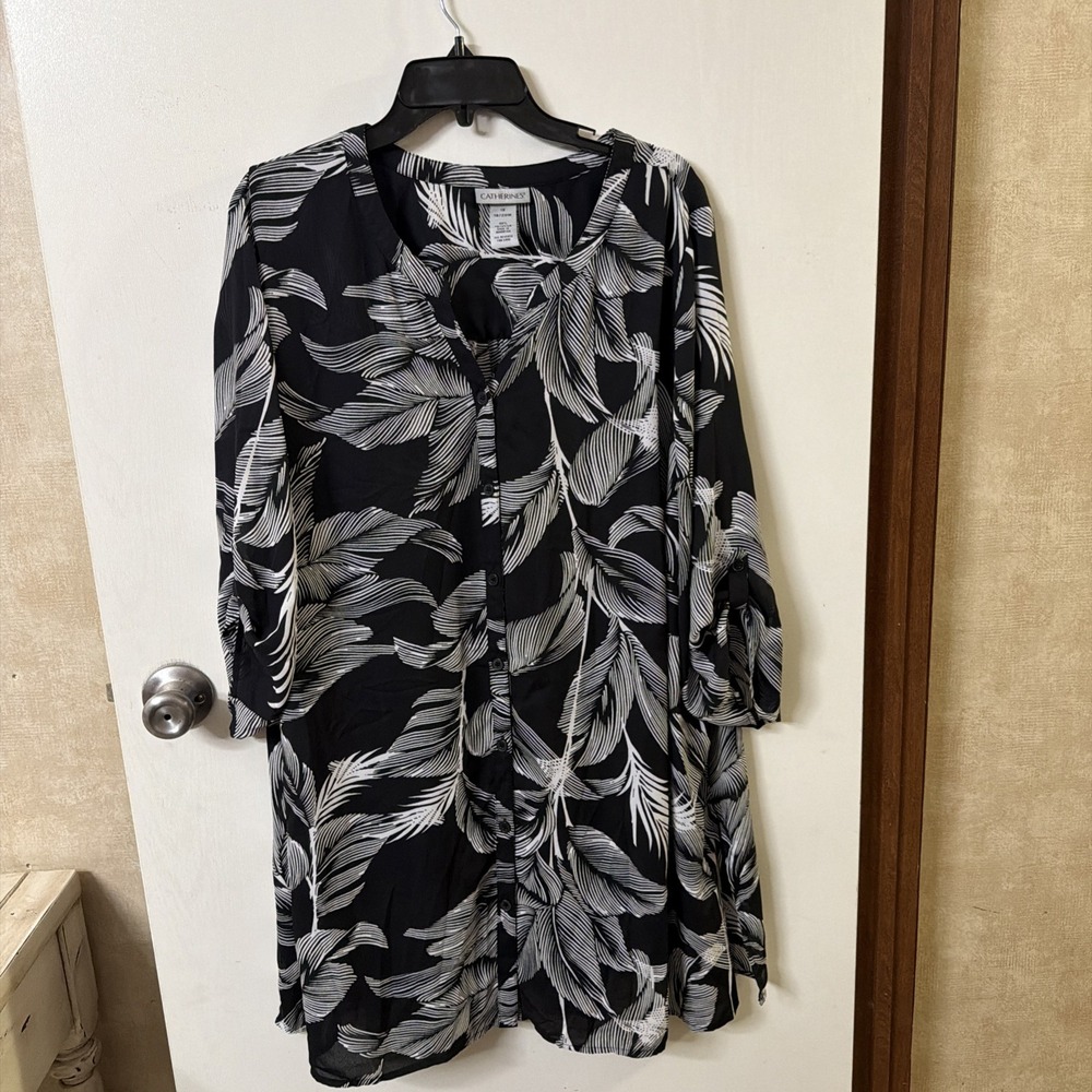 Catherines Long Floral Tunic Top Blouse Polyester Button-Up Black White 1X